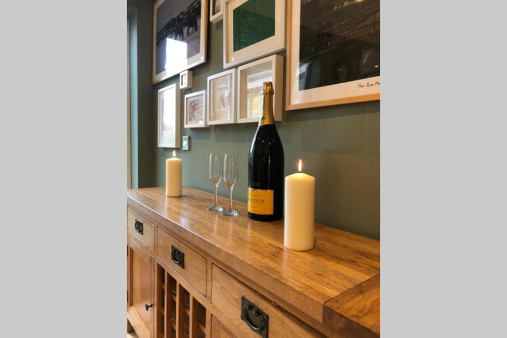 Langford Farmhouse - New Forest National Park Luxury 4Bd, Hot Tub, Cinema, 10 Acres Bartley Exterior foto