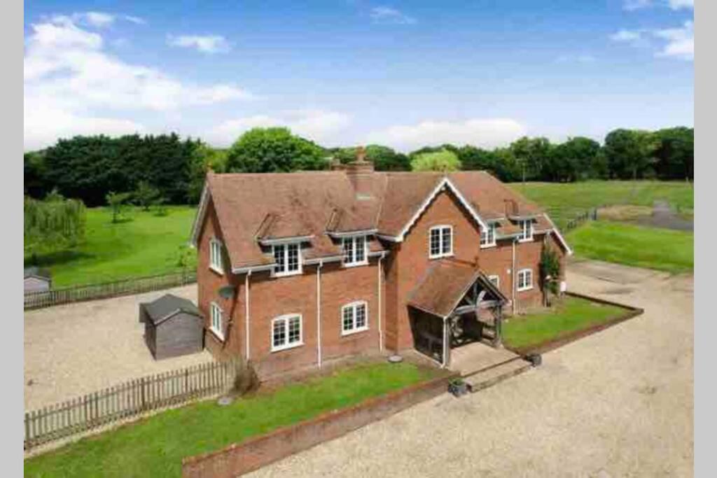 Langford Farmhouse - New Forest National Park Luxury 4Bd, Hot Tub, Cinema, 10 Acres Bartley Exterior foto
