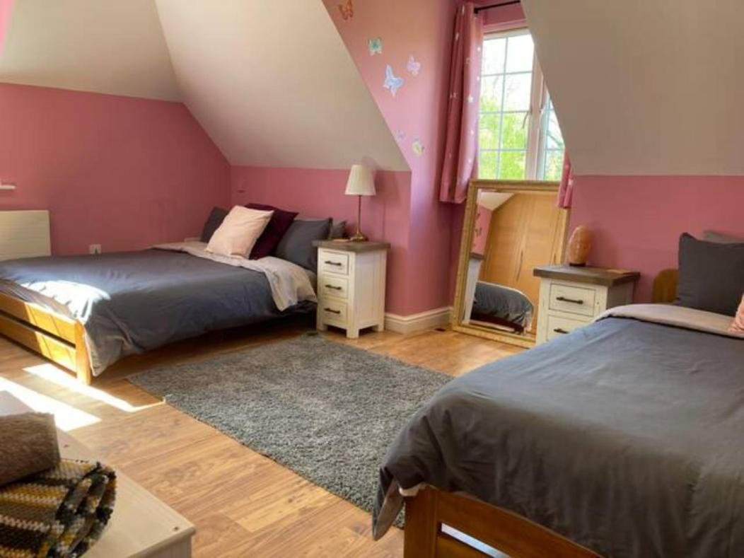 Langford Farmhouse - New Forest National Park Luxury 4Bd, Hot Tub, Cinema, 10 Acres Bartley Exterior foto